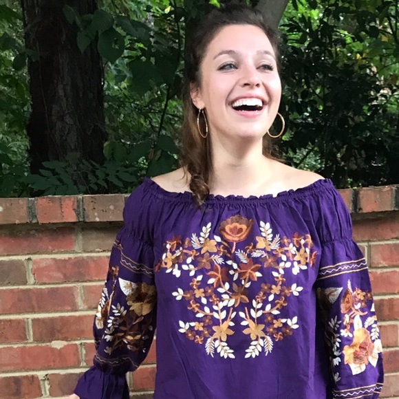 Meet your Posher, Kira - Picture 4 of 4